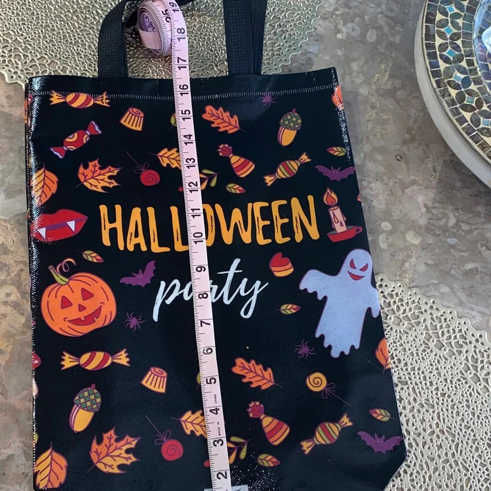 Halloween Celebration Tote Bags - 4pc